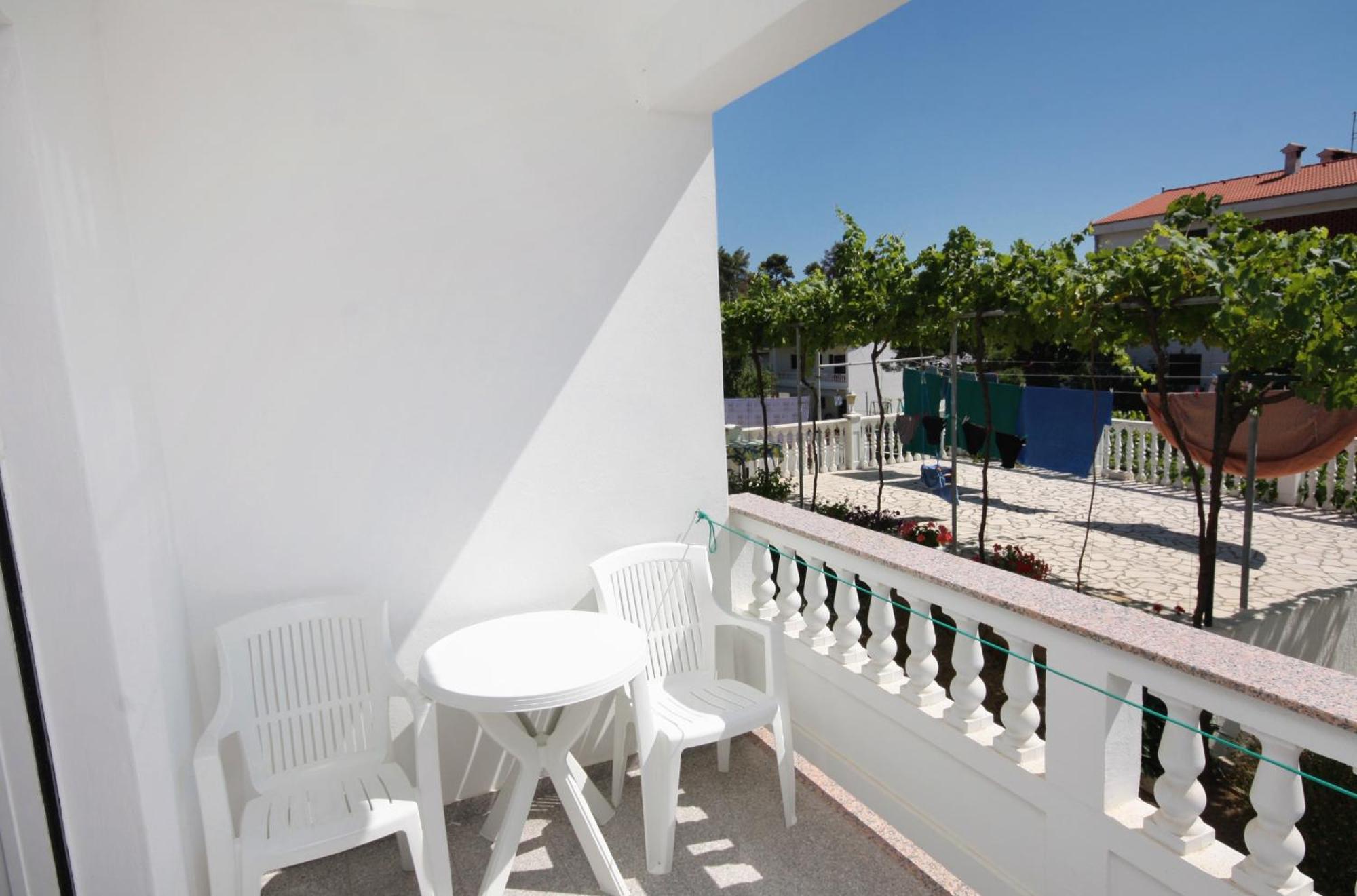 Apartments And Rooms With Parking Space Palit, Rab - 5061 Екстериор снимка