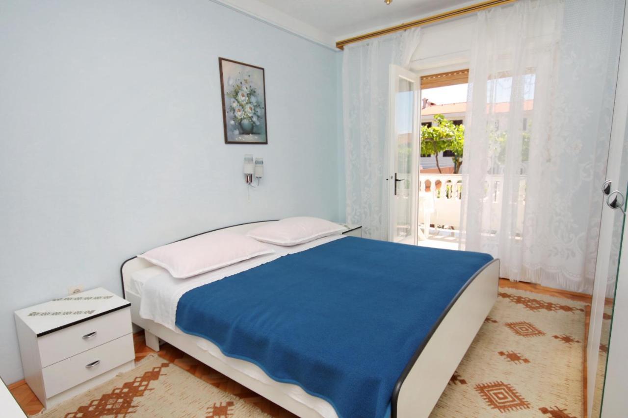Apartments And Rooms With Parking Space Palit, Rab - 5061 Екстериор снимка