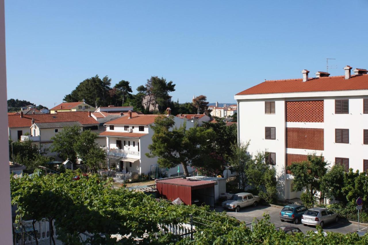 Apartments And Rooms With Parking Space Palit, Rab - 5061 Екстериор снимка