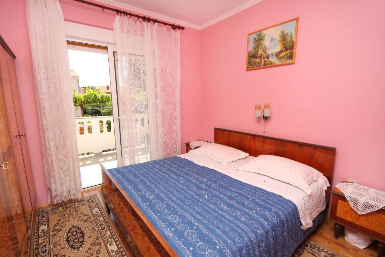 Apartments And Rooms With Parking Space Palit, Rab - 5061 Екстериор снимка
