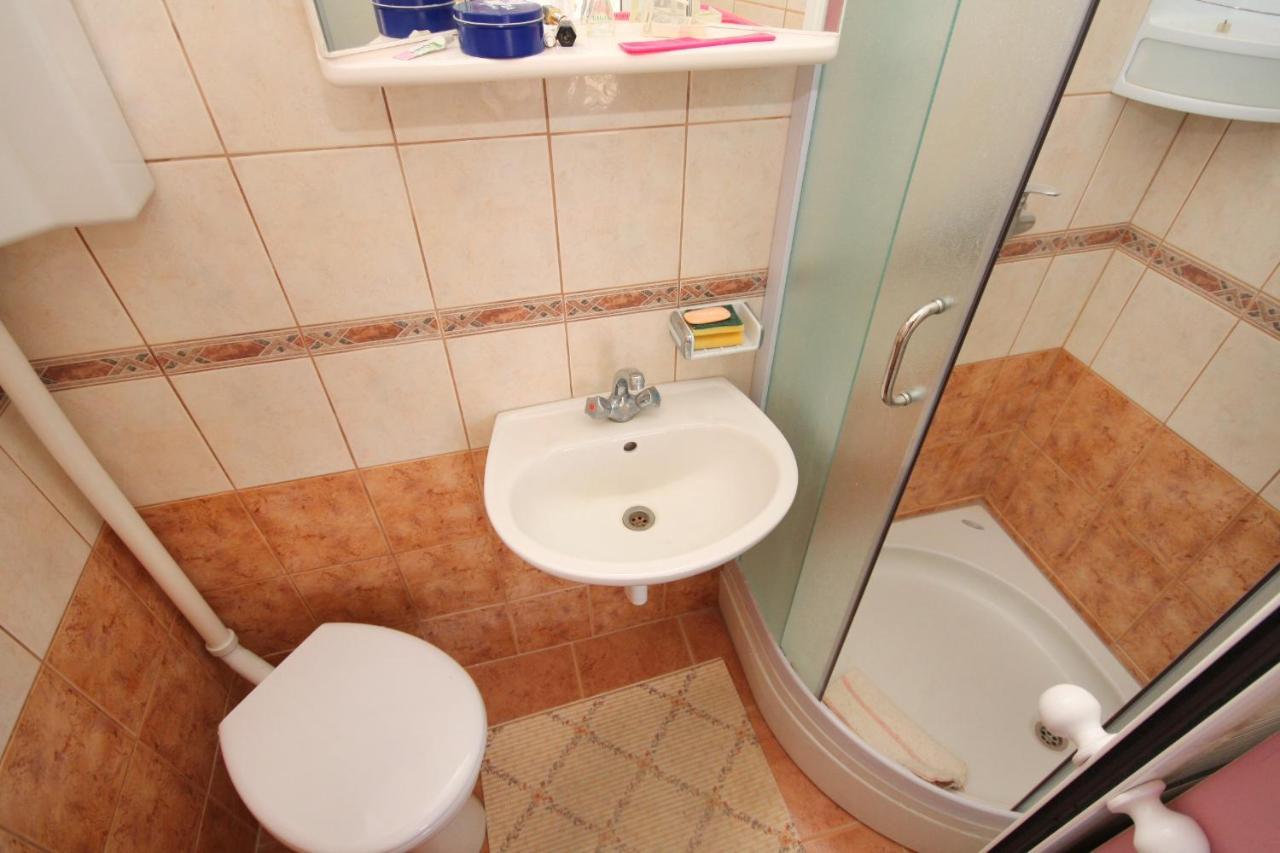 Apartments And Rooms With Parking Space Palit, Rab - 5061 Екстериор снимка