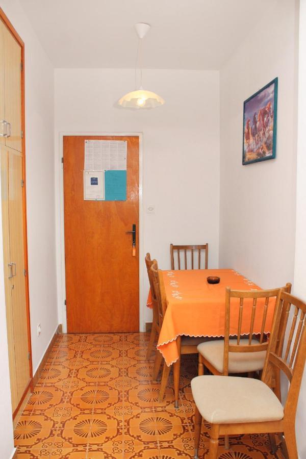 Apartments And Rooms With Parking Space Palit, Rab - 5061 Екстериор снимка